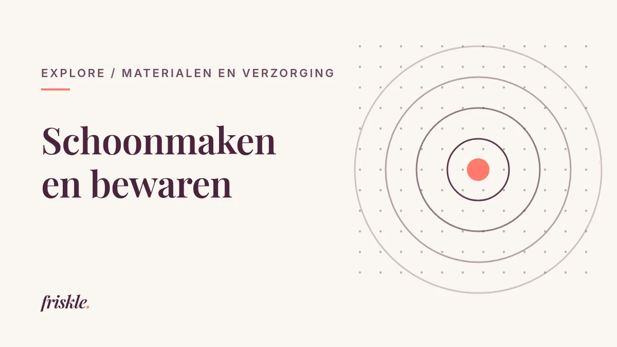 Crème vlak met de tekst Schoonmaken en bewaren en een patroon van ringen rond een koraalkleurige stip